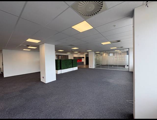 625M² OFFICE TO LET IN CAPE TOWN CITY CENTRE